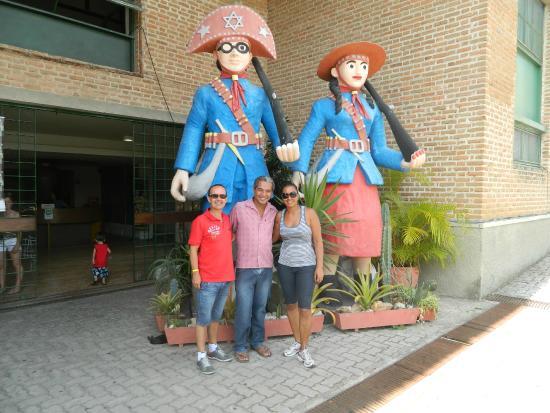 Museu do Barro e Museu do Forró